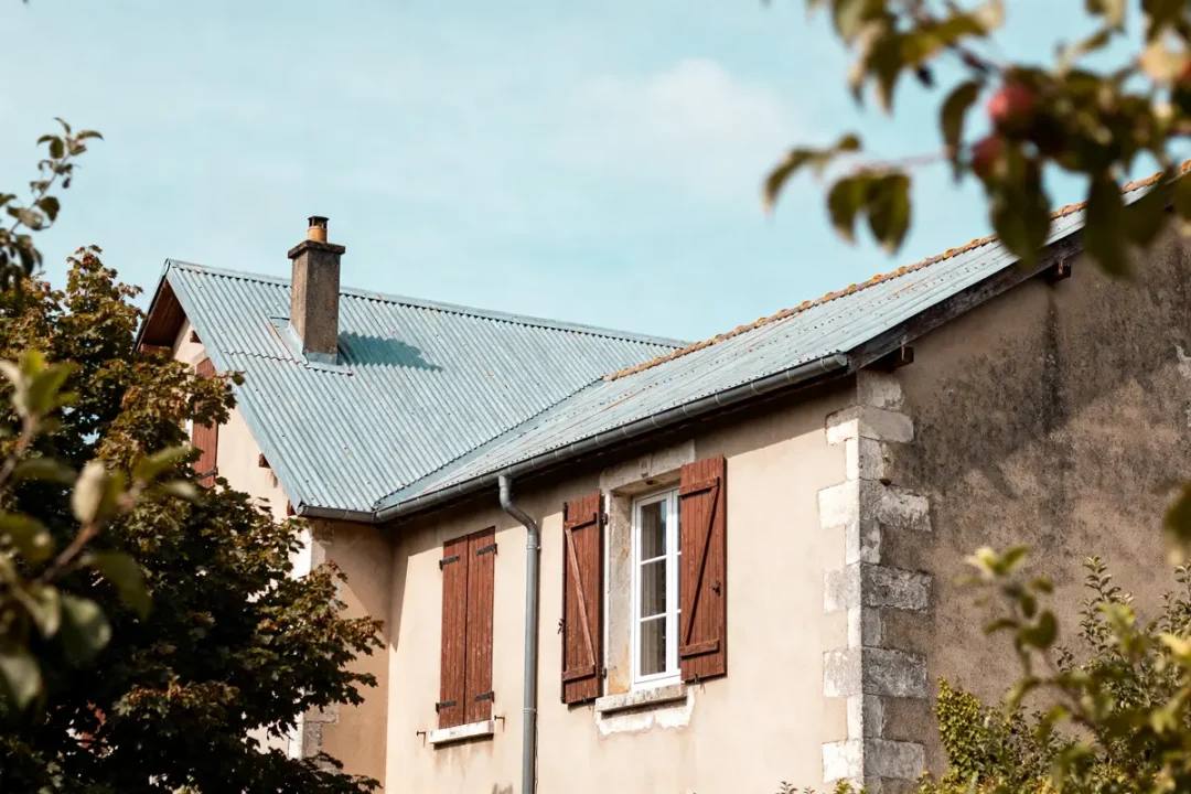 Maison ancienne avec toit en amiante peut-on vendre ce type d'habitation